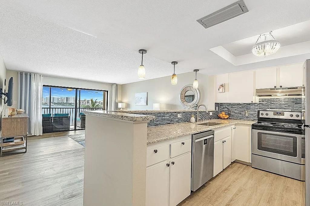 400 Lenell Rd, Unit 207, Fort Myers Beach, FL 33931 Photo