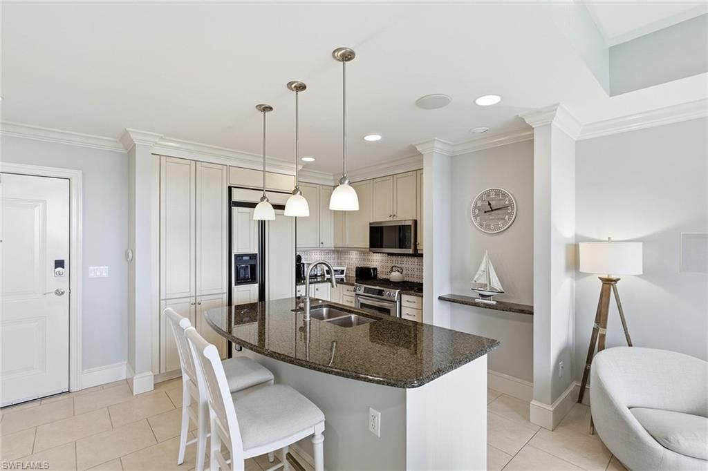 9123 Strada Pl, Unit 7409, Naples, FL 34108 Photo