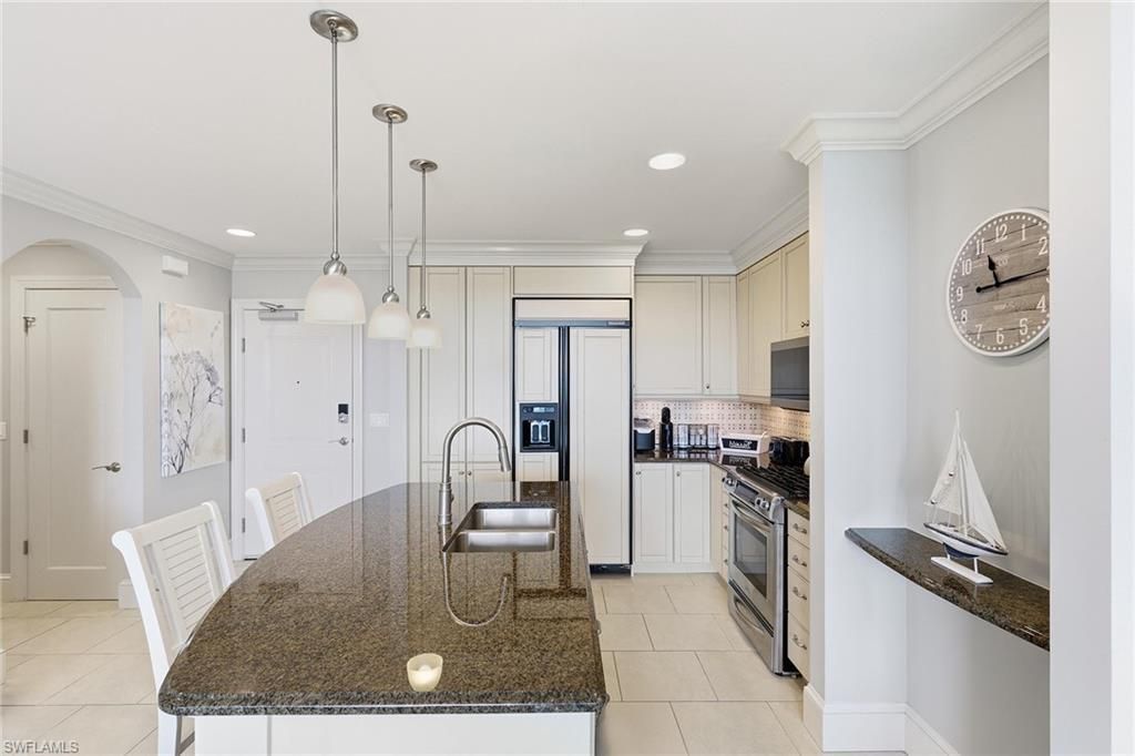 9123 Strada Pl, Unit 7409, Naples, FL 34108 Photo