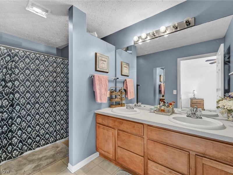 9788 Nicole Lane, Olmsted Township, OH 44138 Photo 31