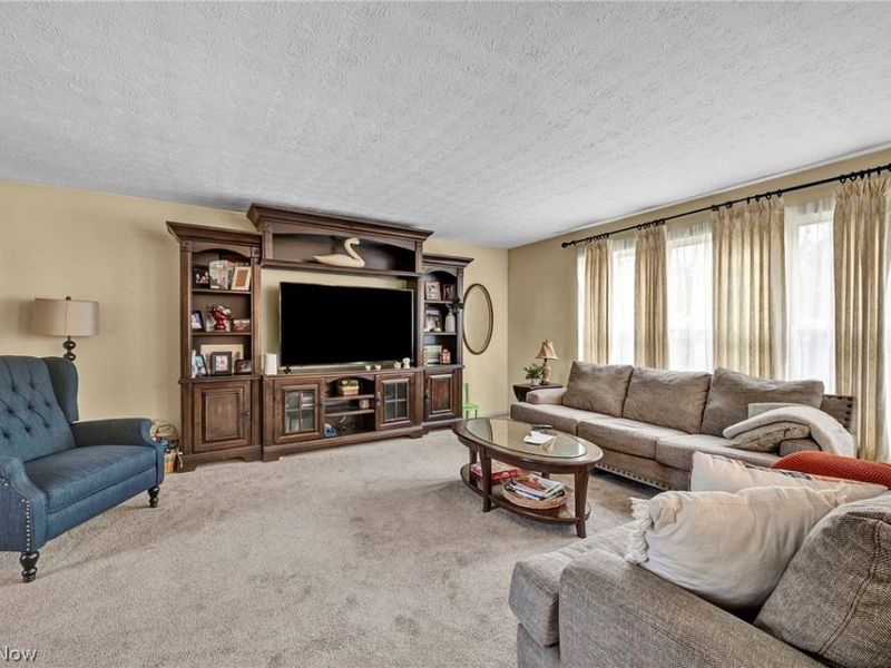 9788 Nicole Lane, Olmsted Township, OH 44138 Photo 5