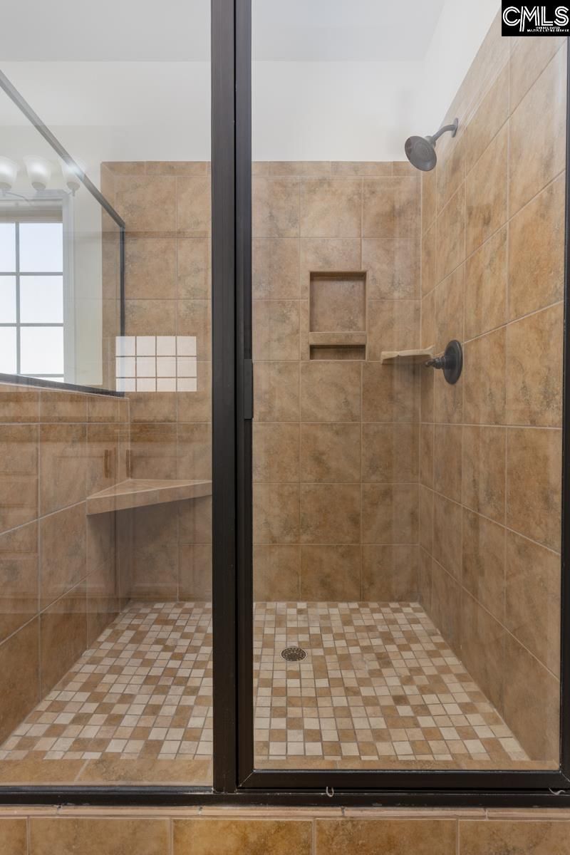 296 Glenn Village Circle Photo 25