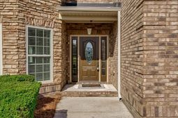 296 Glenn Village Circle photo 4