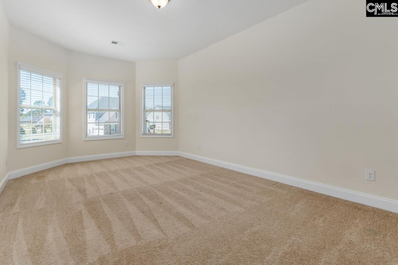 296 Glenn Village Circle Photo 31