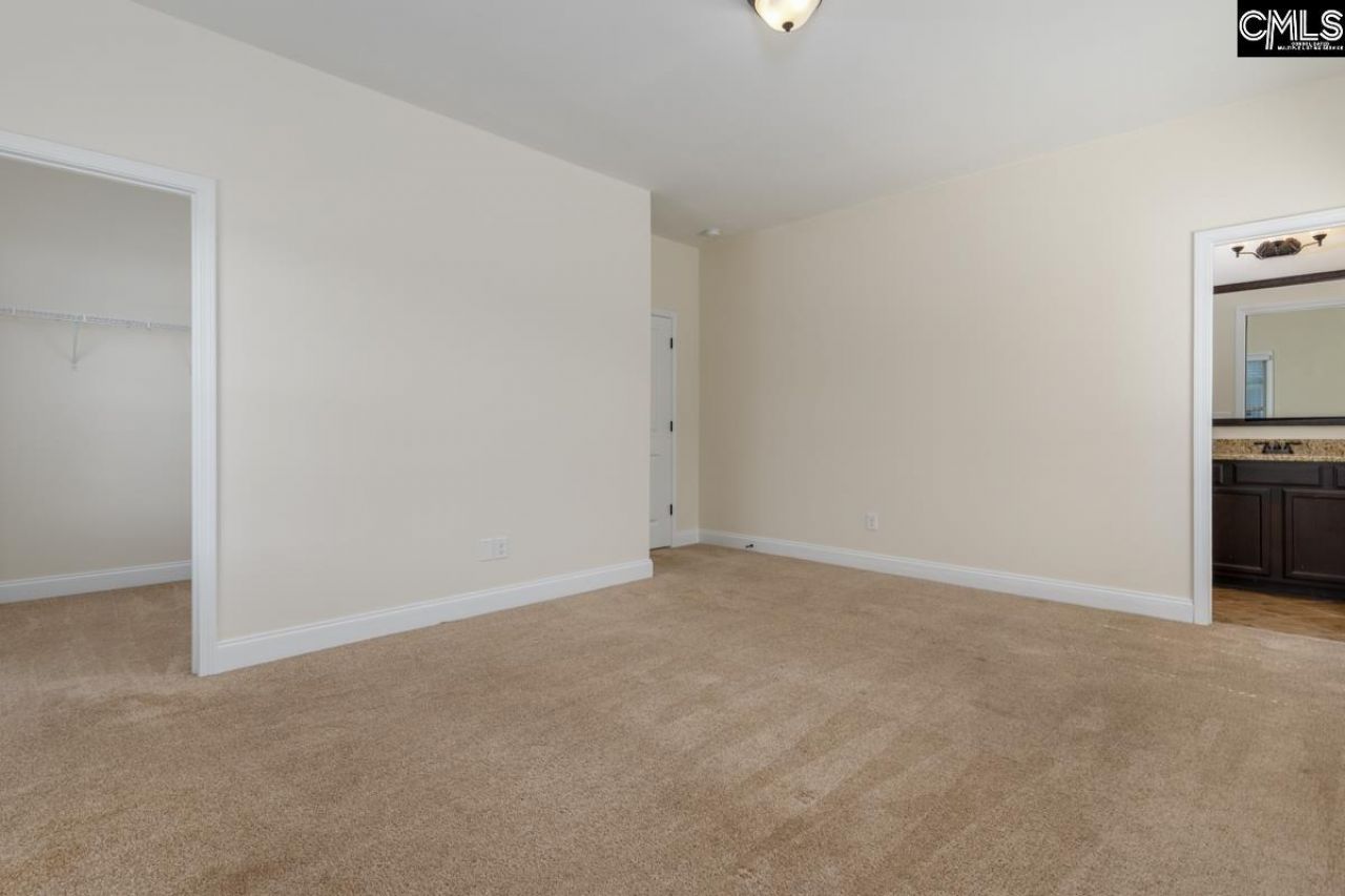 296 Glenn Village Circle Photo 36