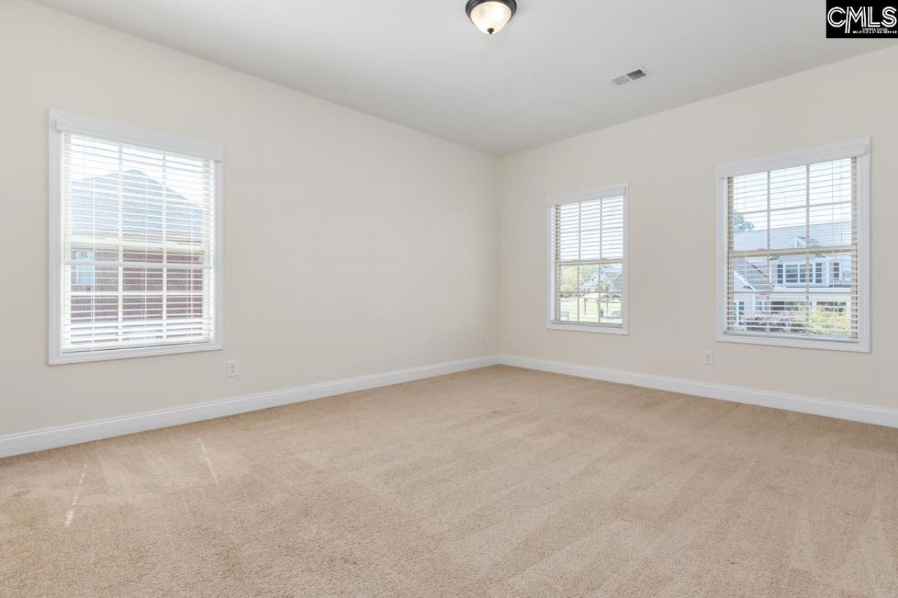 296 Glenn Village Circle Photo 45