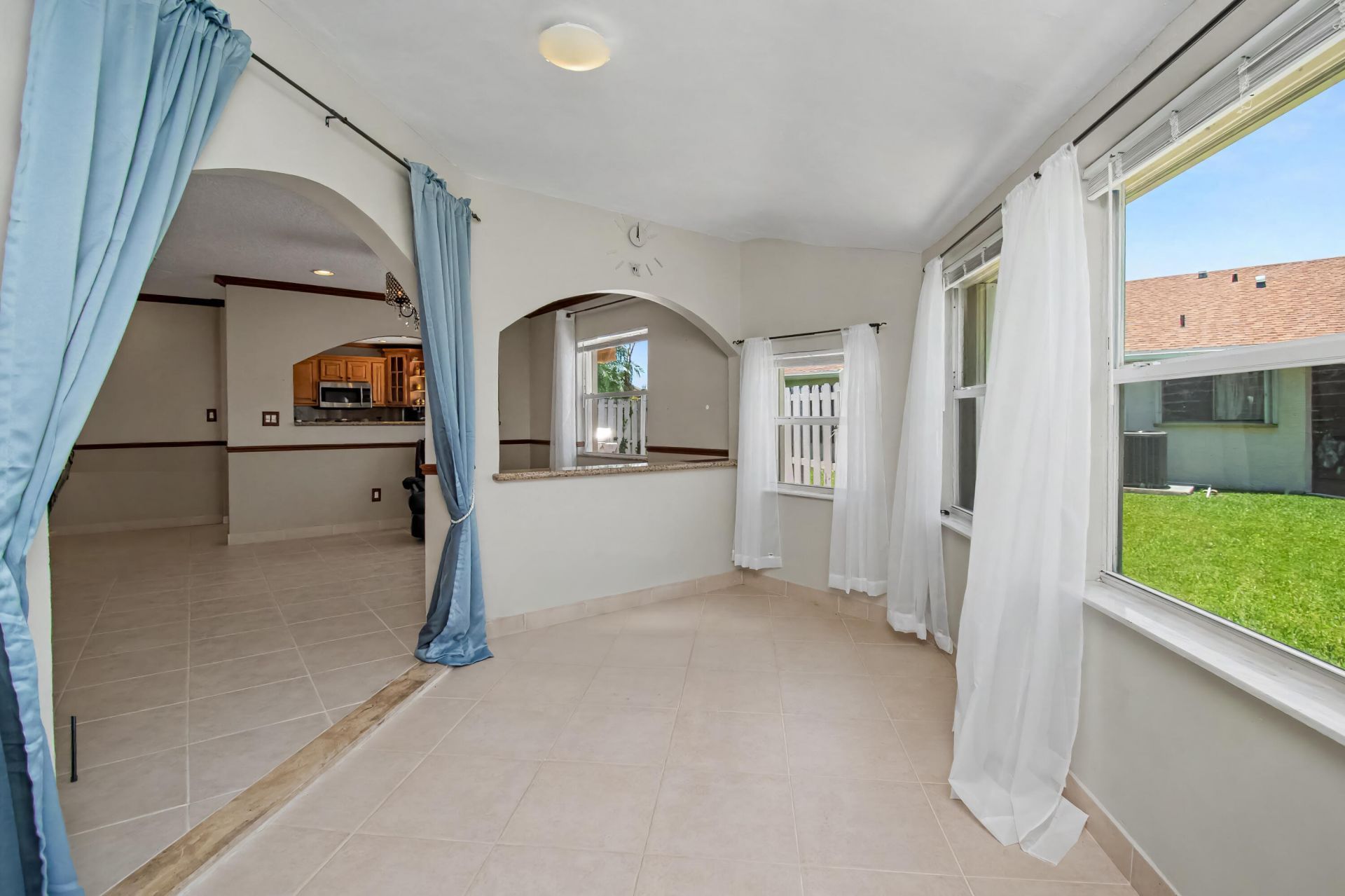9709 Sunny Isle Circle, Boca Raton, FL 33428 Photo