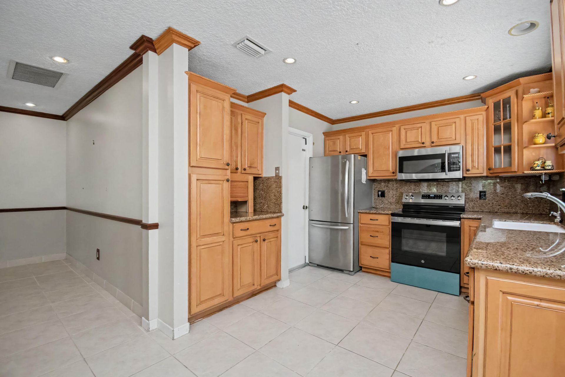 9709 Sunny Isle Circle, Boca Raton, FL 33428 Photo