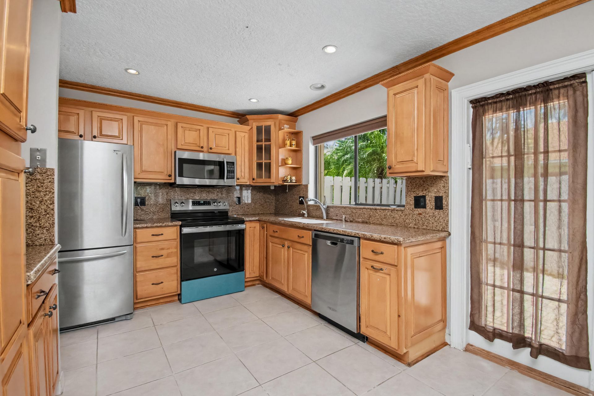 9709 Sunny Isle Circle, Boca Raton, FL 33428 Photo