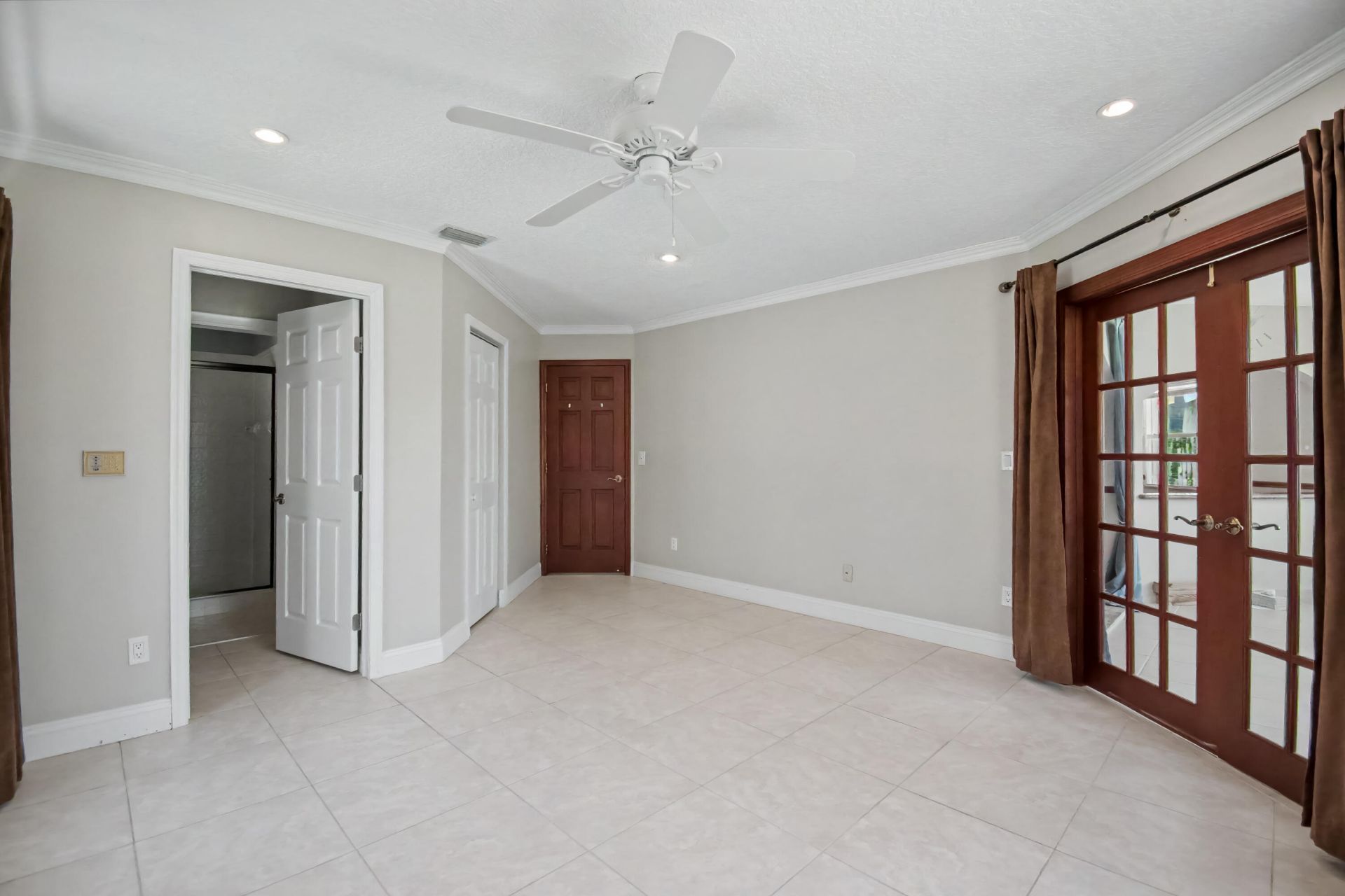 9709 Sunny Isle Circle, Boca Raton, FL 33428 Photo