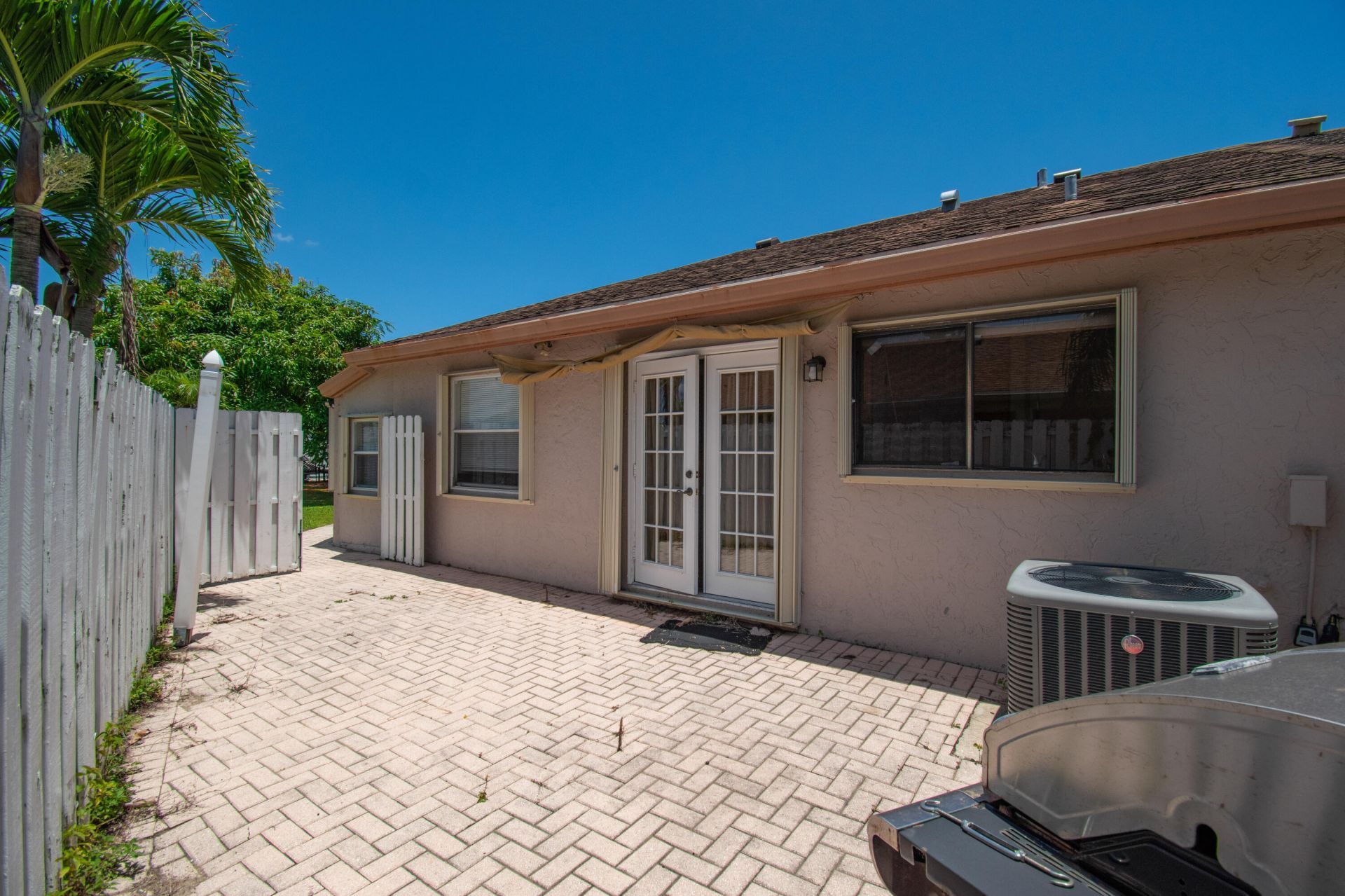 9709 Sunny Isle Circle, Boca Raton, FL 33428 Photo