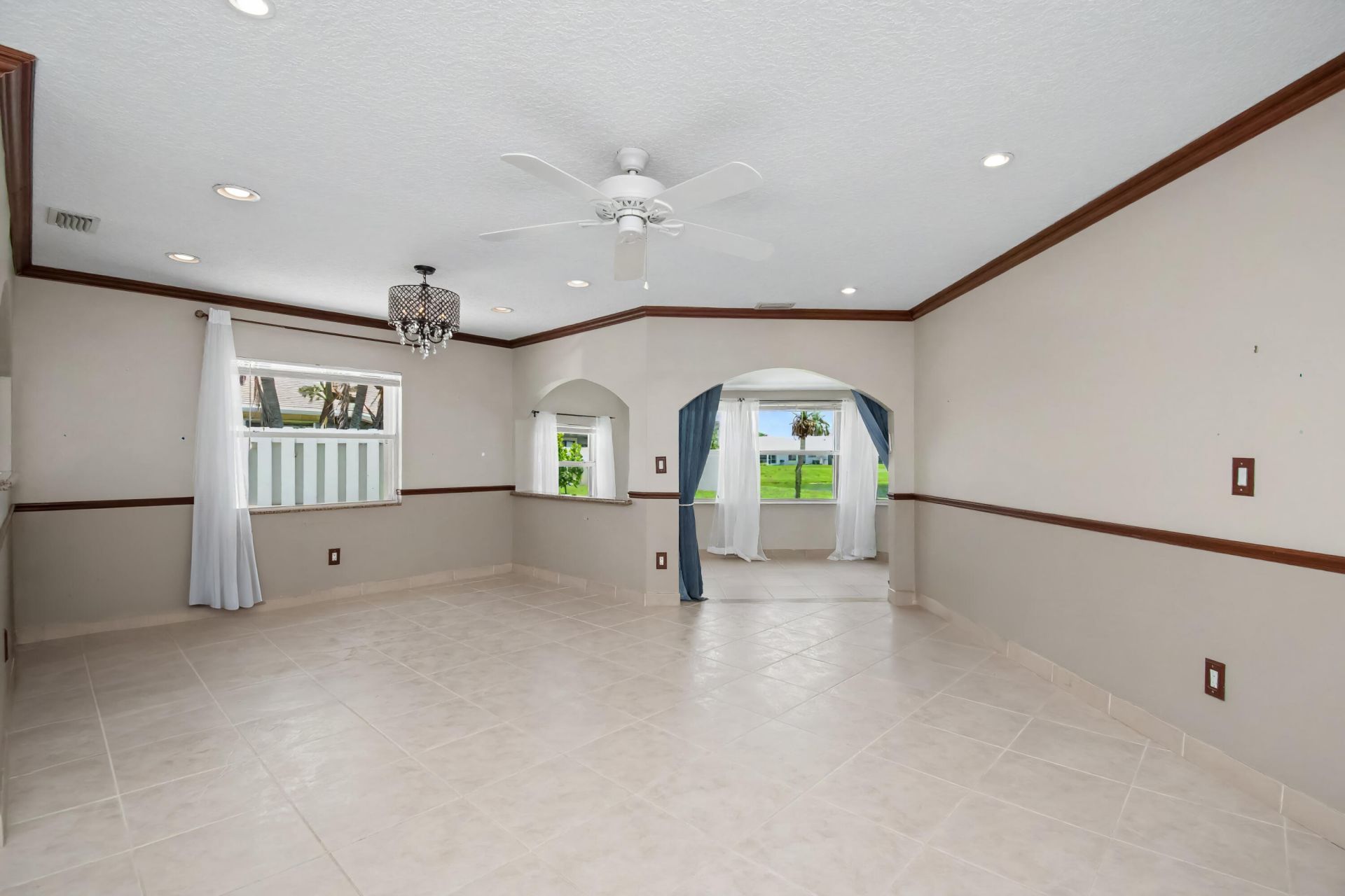 9709 Sunny Isle Circle, Boca Raton, FL 33428 Photo