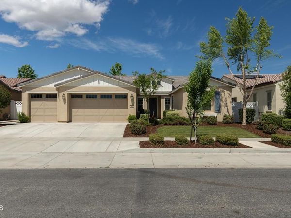 13612 Pixton Avenue, Bakersfield, CA 93311