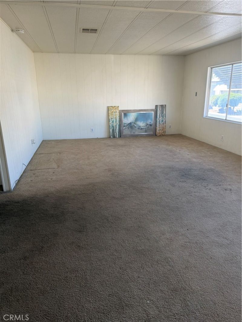 9391 California Ave, Unit 13, Riverside, CA 92503 Main Photo