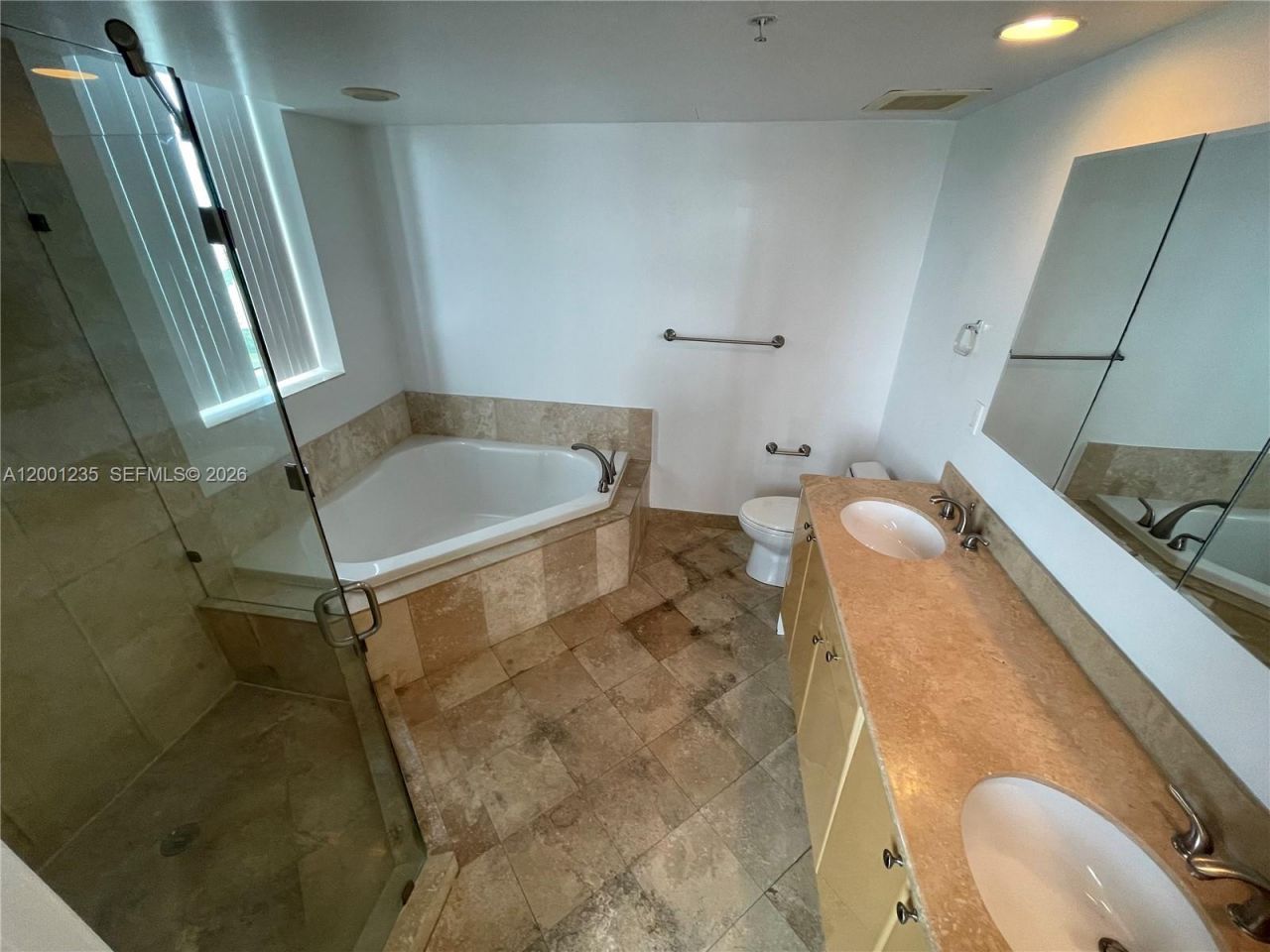 1755 E Hallandale Beach Blvd, Unit 2002E, Hallandale Beach, FL 33009 Photo