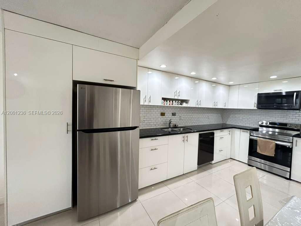 1351 NE Miami Gardens Dr, Unit 511E, Miami, FL 33179 Photo