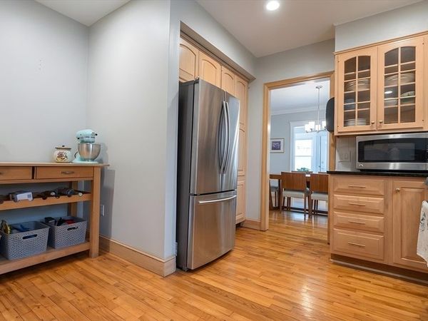 27 Noble St, Unit 1, Newton, MA 02465