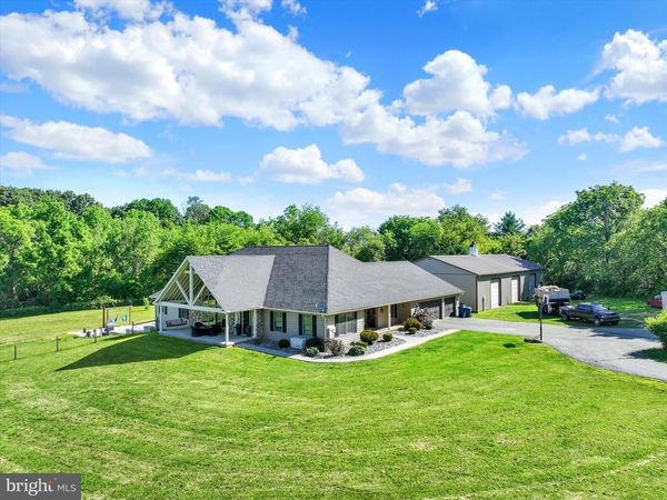 1685 BAHNS MILL ROAD, WINDSOR, PA 17366