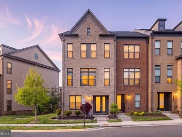 12285 SESSILE CMNS , FAIRFAX, VA 22030