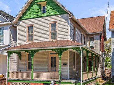 220 LOCUST STREET, HANOVER, PA 17331