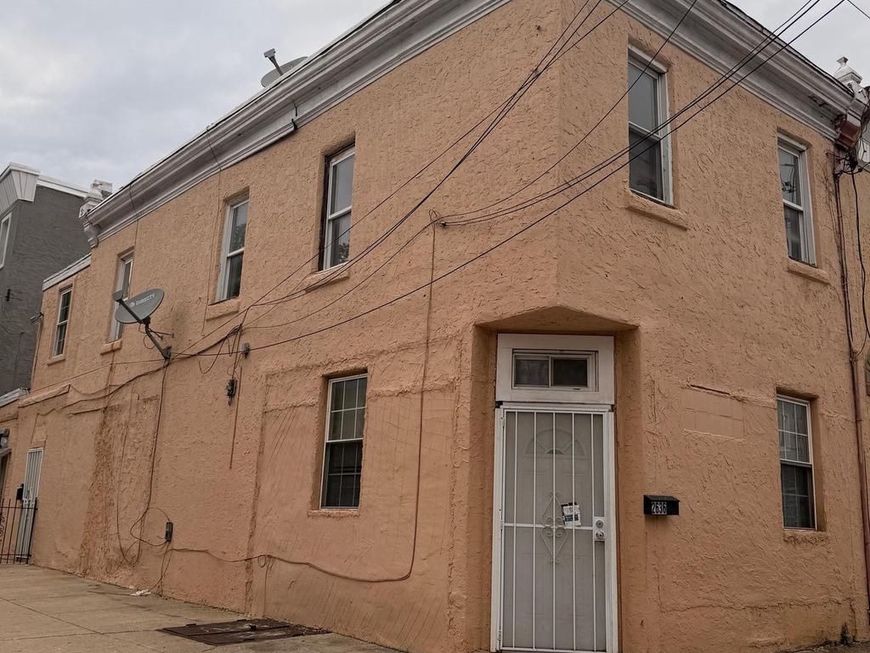 2636 Emerald Street, Philadelphia, PA 19125 Main Photo