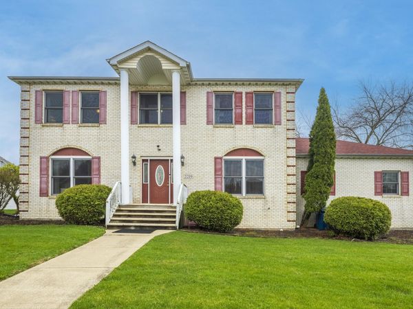 2219 Ticonderoga Street, Schererville, IN 46375