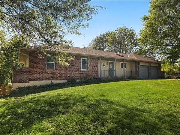 700 Lark Street, Raymore, MO 64083