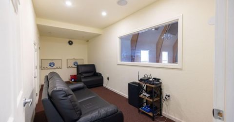 2416 Sloat Way, Sacramento, CA 95818 Photo