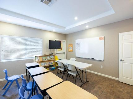 2416 Sloat Way, Sacramento, CA 95818 Photo