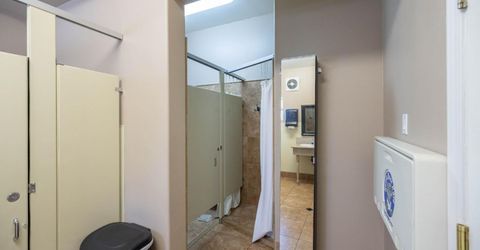 2416 Sloat Way, Sacramento, CA 95818 Photo