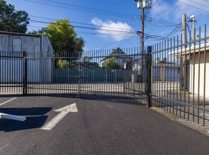 2416 Sloat Way, Sacramento, CA 95818 Photo