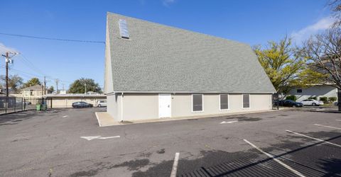 2416 Sloat Way, Sacramento, CA 95818 Photo