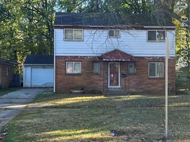 1209 W McClellan Street, Flint, MI 48504