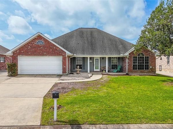 426 MOONRAKER Drive, Slidell, LA 70458