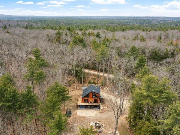 26 Pearl Rd, Ashburnham, MA 01430