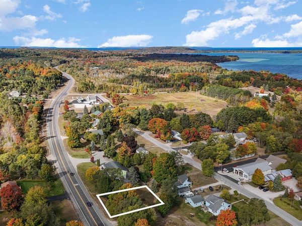 Main Street W, Lake Leelanau, MI 49653