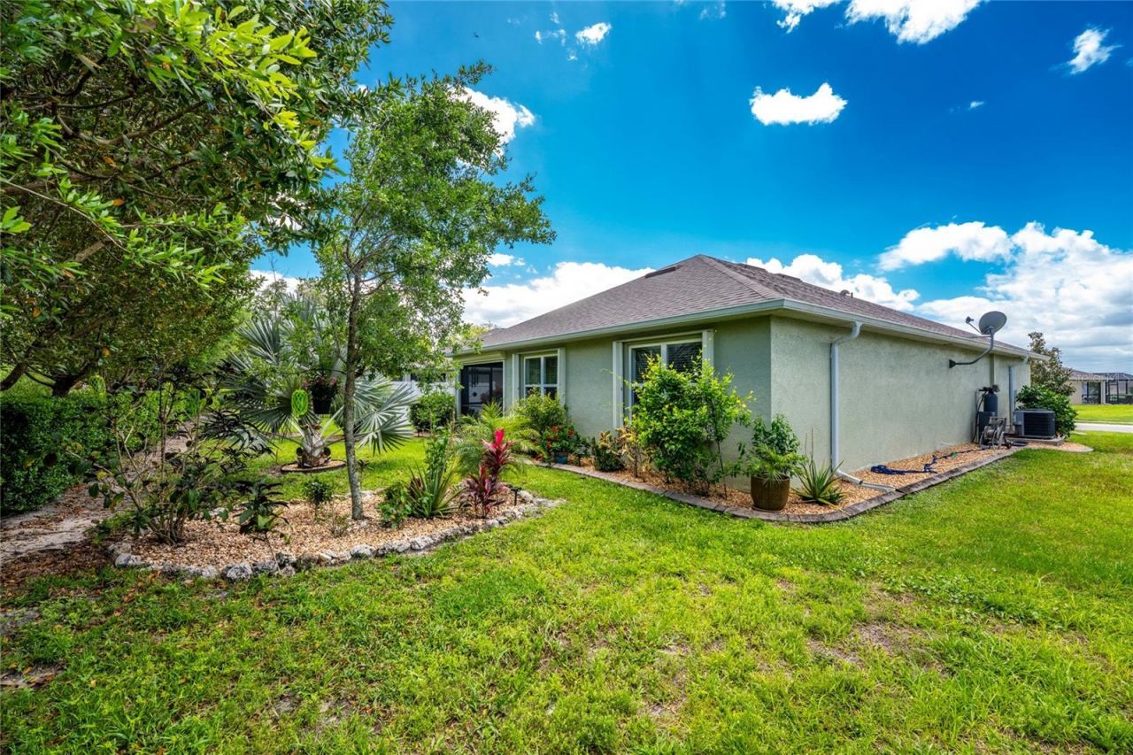7612 Mikasa Drive, Punta Gorda, FL 33950 Photo