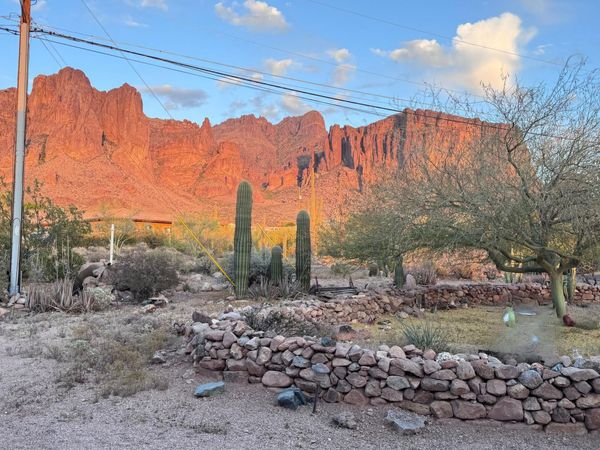 3640 N PROSPECTORS Road, Apache Junction, AZ 85119