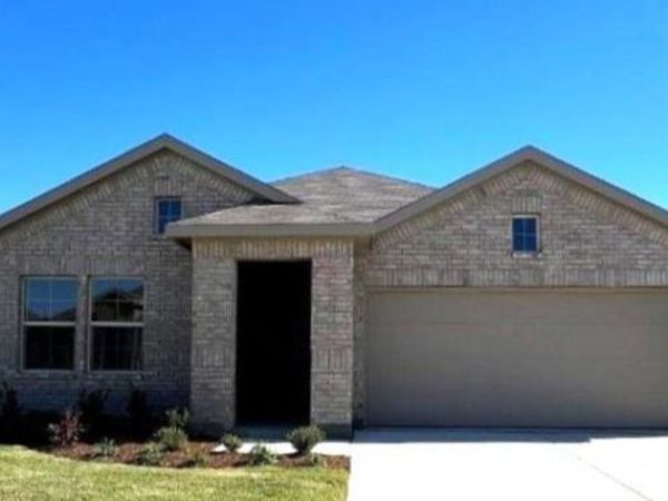 8436 HOLLYMEAD Lane, Fort Worth, TX 76131