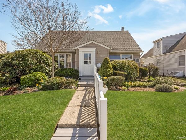 3017 Roxbury Road, Oceanside, NY 11572