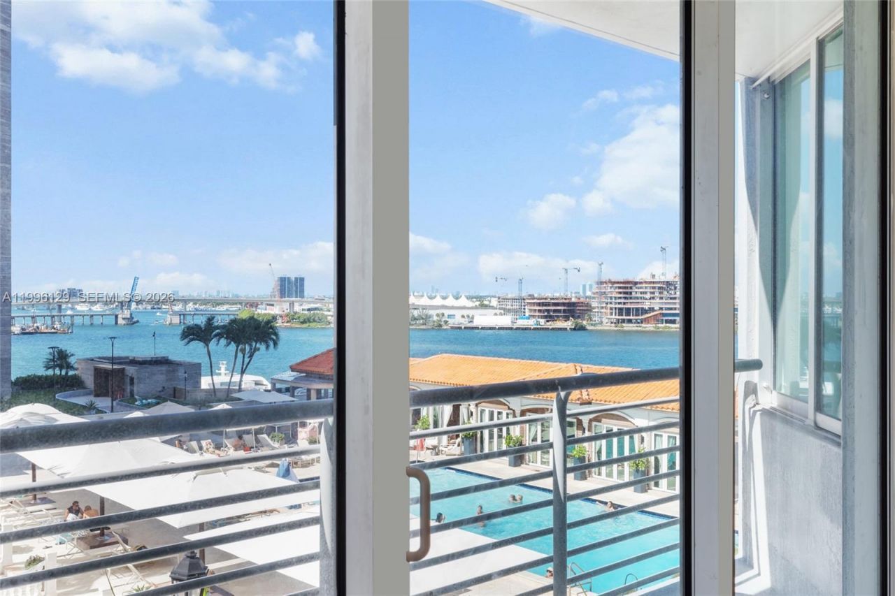 335 S Biscayne Blvd, Unit 908, Miami, FL 33131 Photo