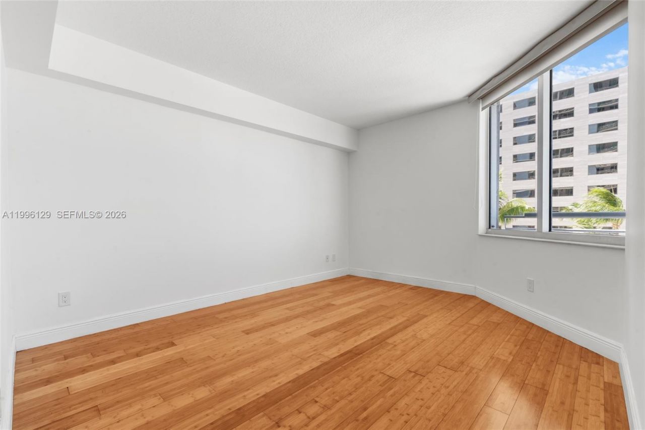 335 S Biscayne Blvd, Unit 908, Miami, FL 33131 Photo