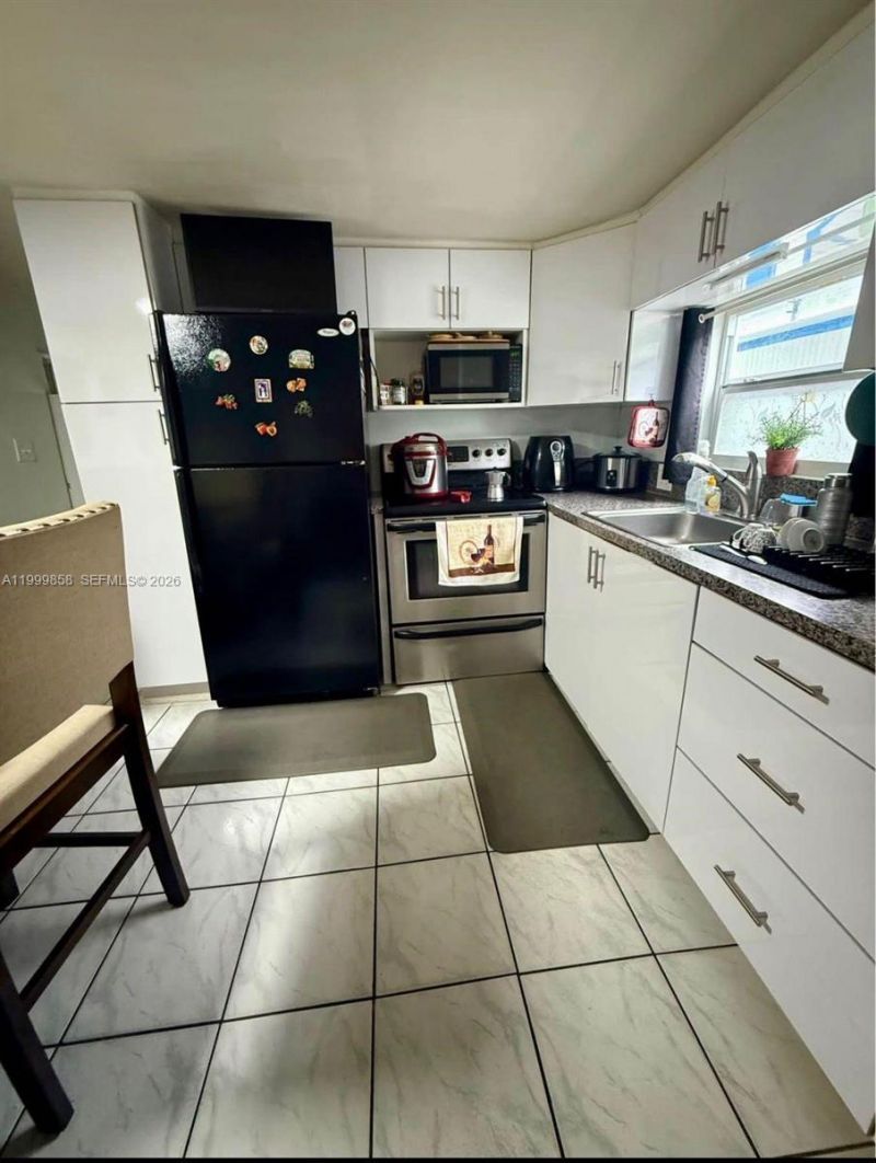 425 E 33rd St, Hialeah, FL 33013 Photo