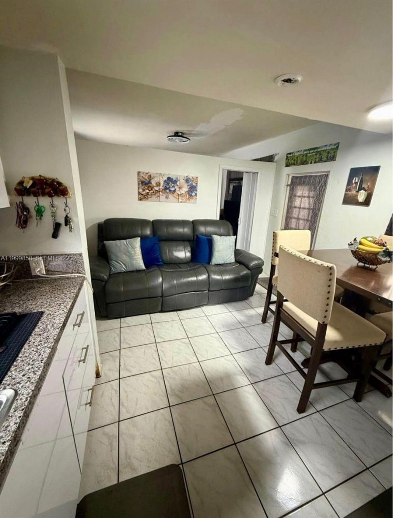 425 E 33rd St, Hialeah, FL 33013 Photo