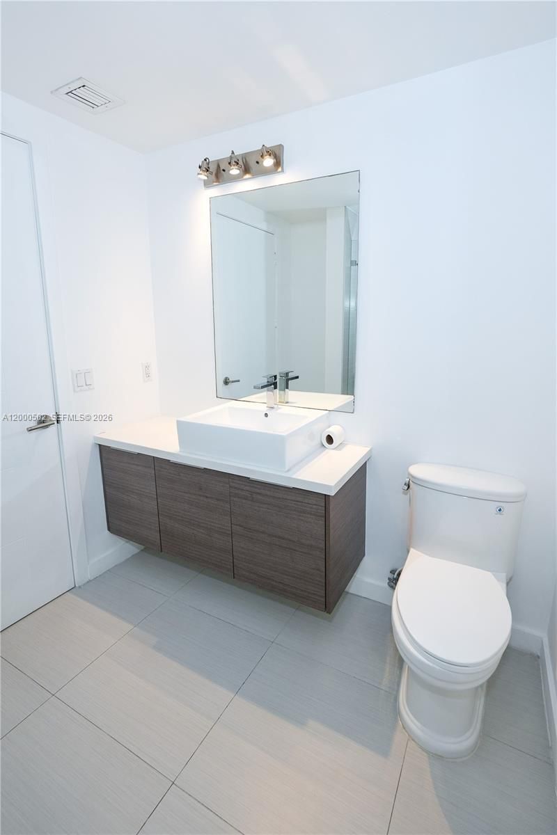 1010 SW 2nd Ave, Unit 606, Miami, FL 33130 Photo