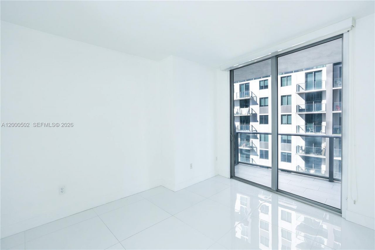 1010 SW 2nd Ave, Unit 606, Miami, FL 33130 Photo