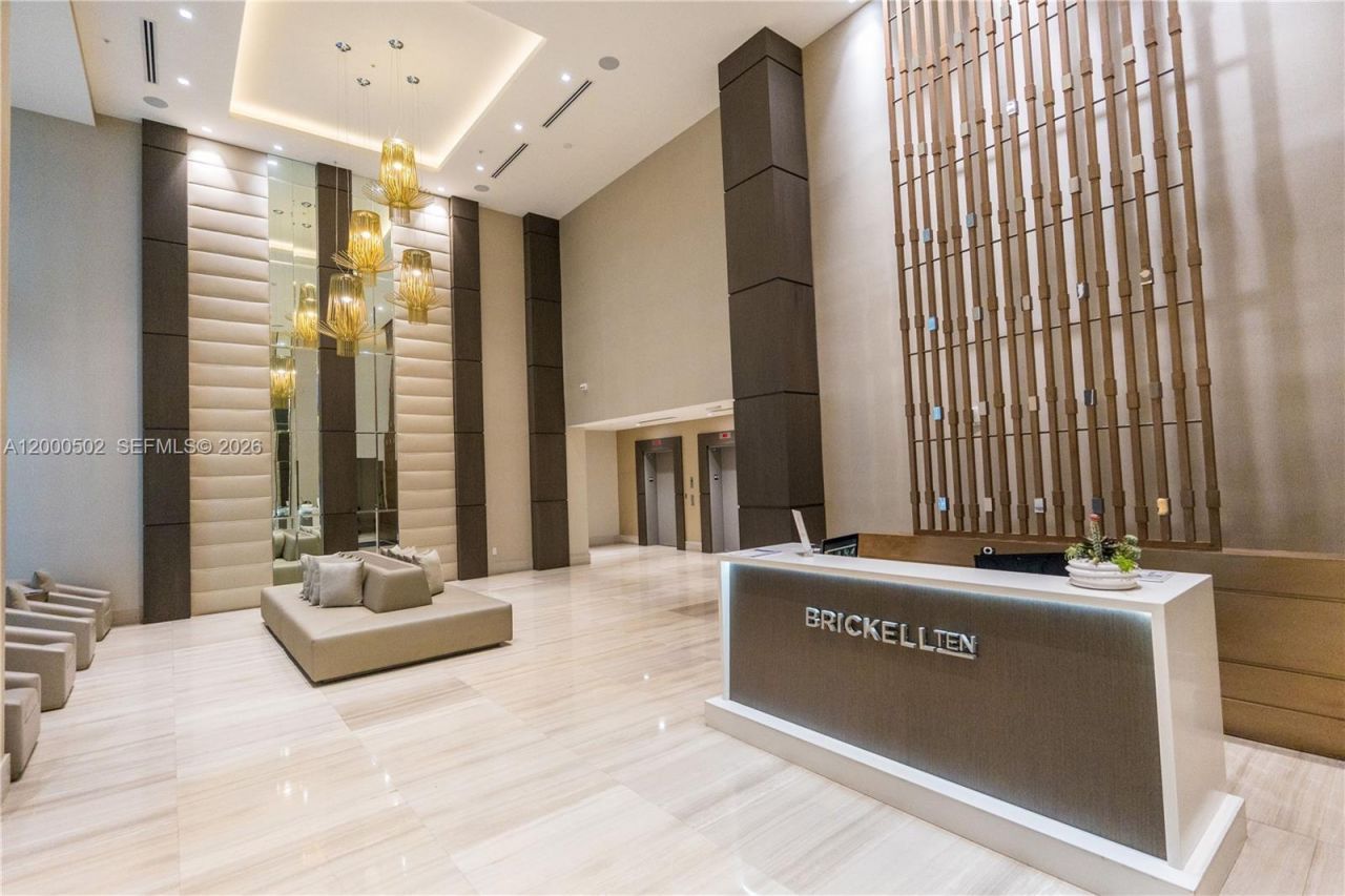 1010 SW 2nd Ave, Unit 606, Miami, FL 33130 Photo