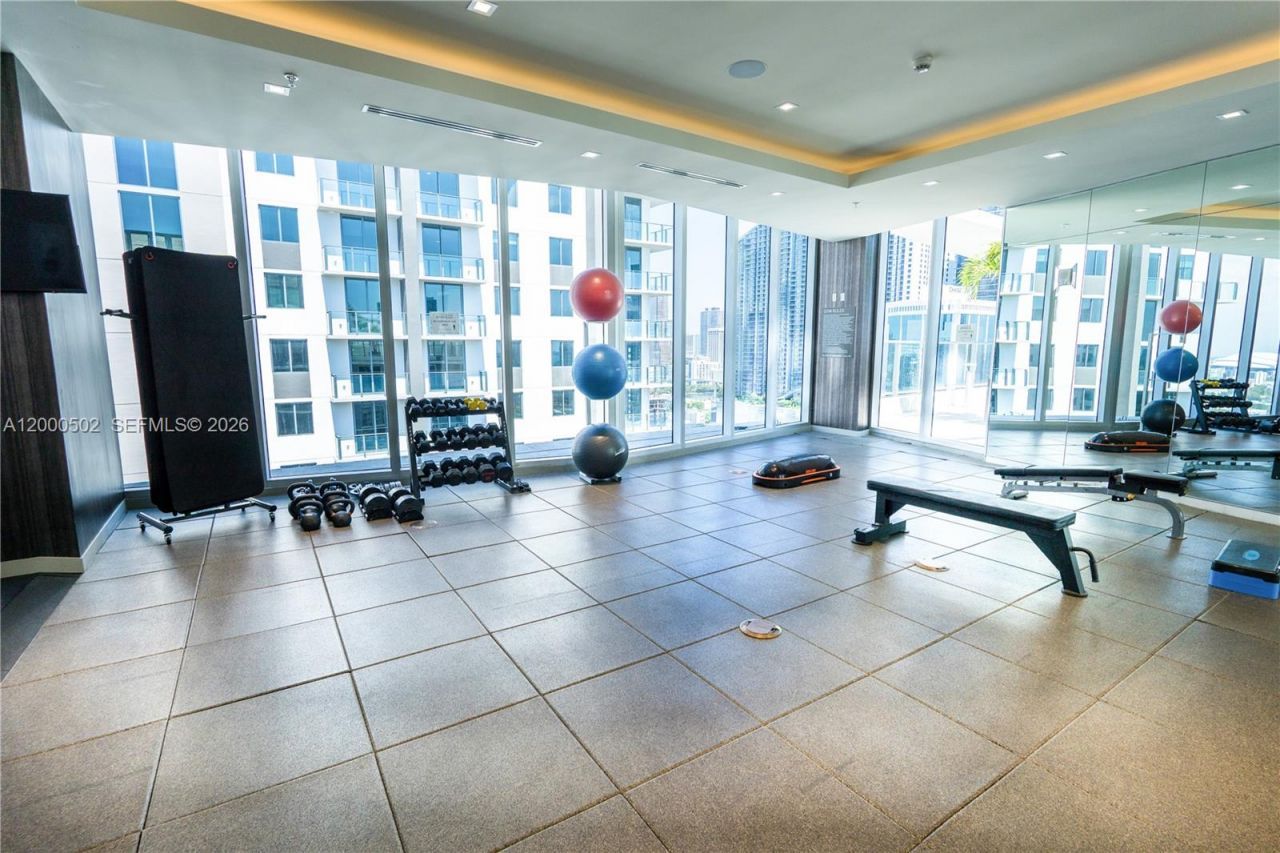 1010 SW 2nd Ave, Unit 606, Miami, FL 33130 Photo