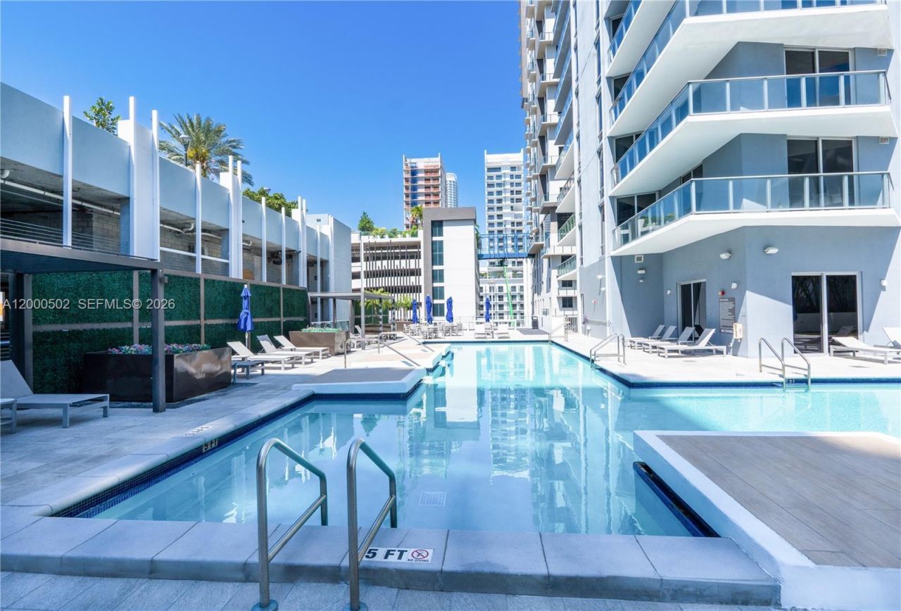 1010 SW 2nd Ave, Unit 606, Miami, FL 33130 Photo