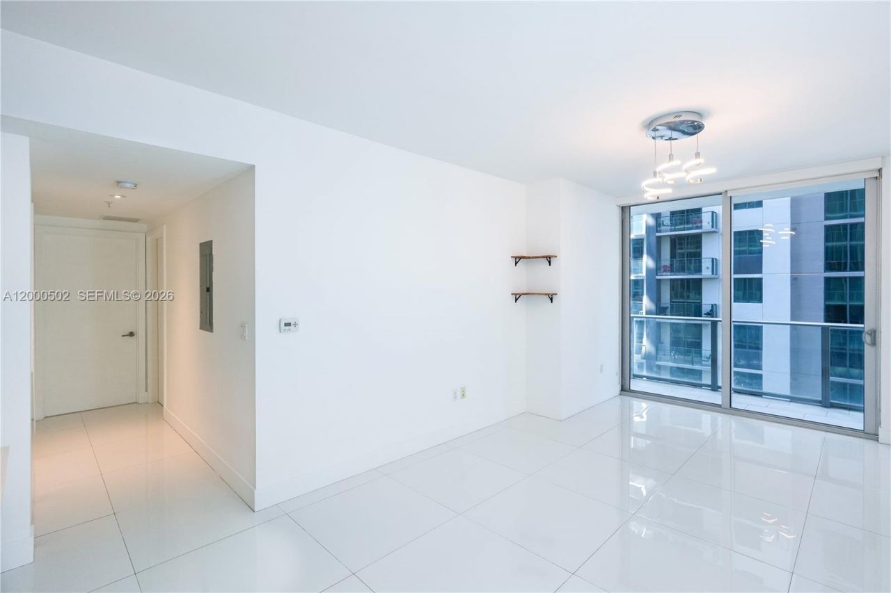 1010 SW 2nd Ave, Unit 606, Miami, FL 33130 Photo